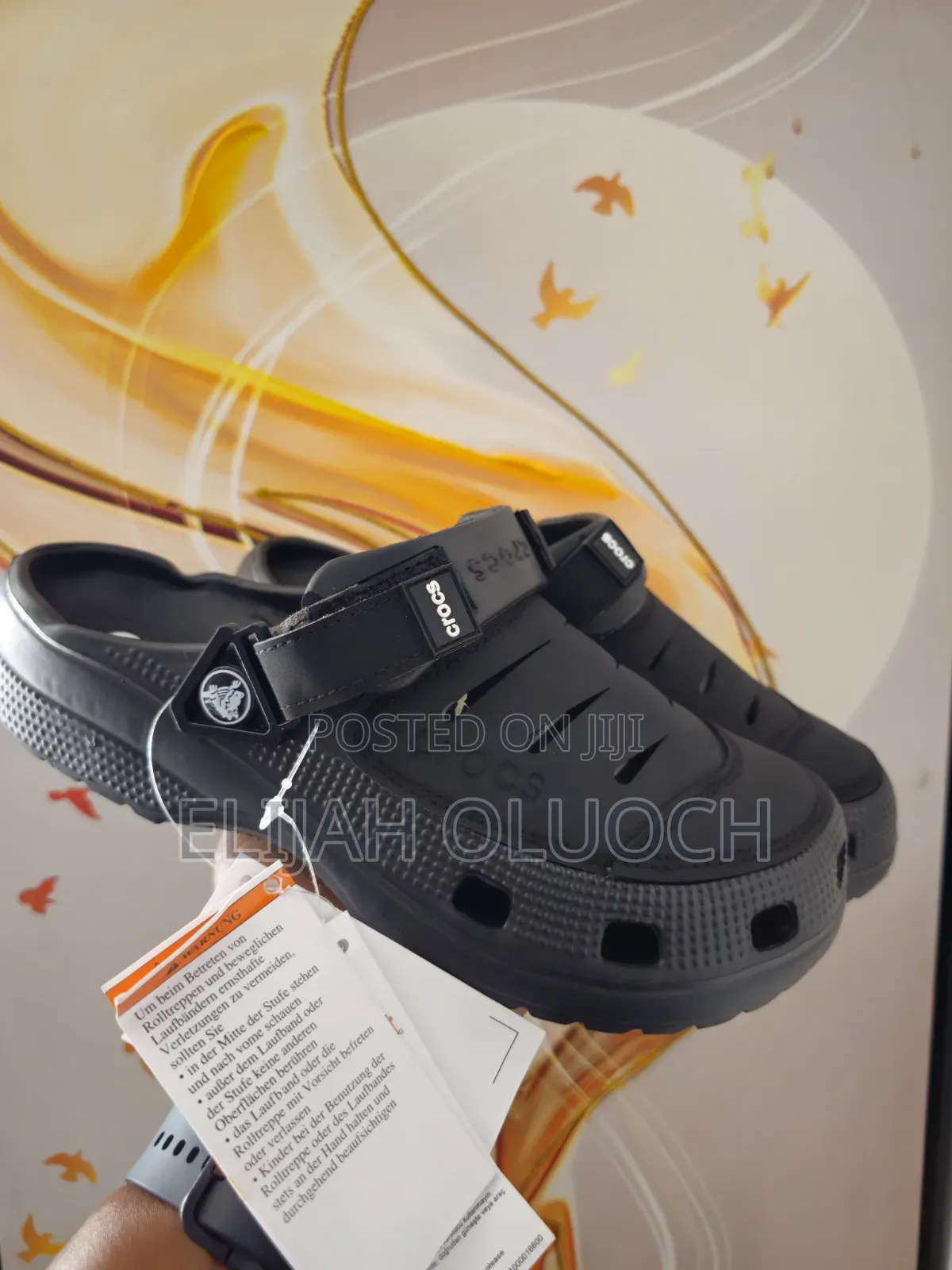 Crocs Classic Clog Sandals 
Black 
Quality