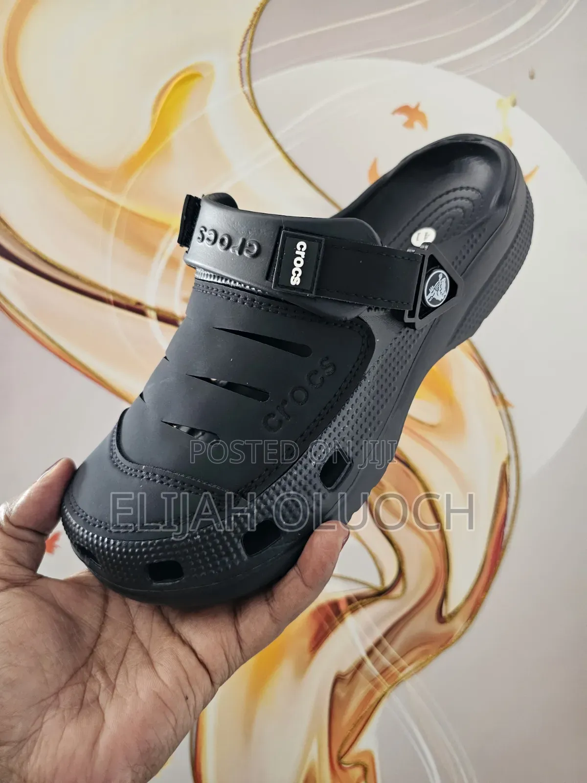 Crocs Classic Clog Sandals 
Black 
Quality