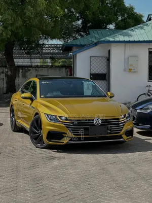Volkswagen Arteon 2.0T SEL Premium R-Line w/20 AWD 4MOTION 2019 Yellow