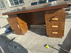 Quintessential Executive Director Desk
