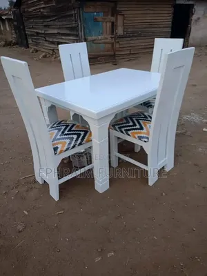 Modern White 4 Seater Dinning Table for Sale in Nairobi