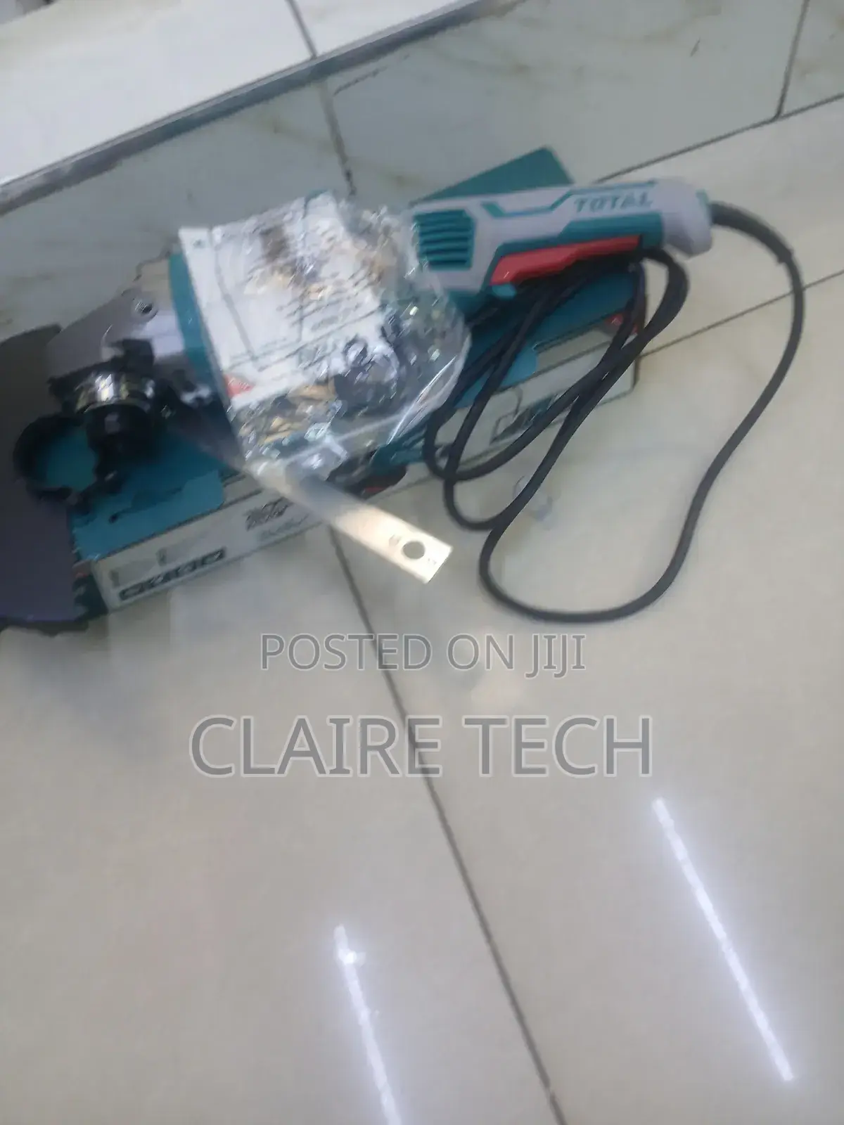 Total 2200w 9” Angle Grinder – Industrial Cutting Machine