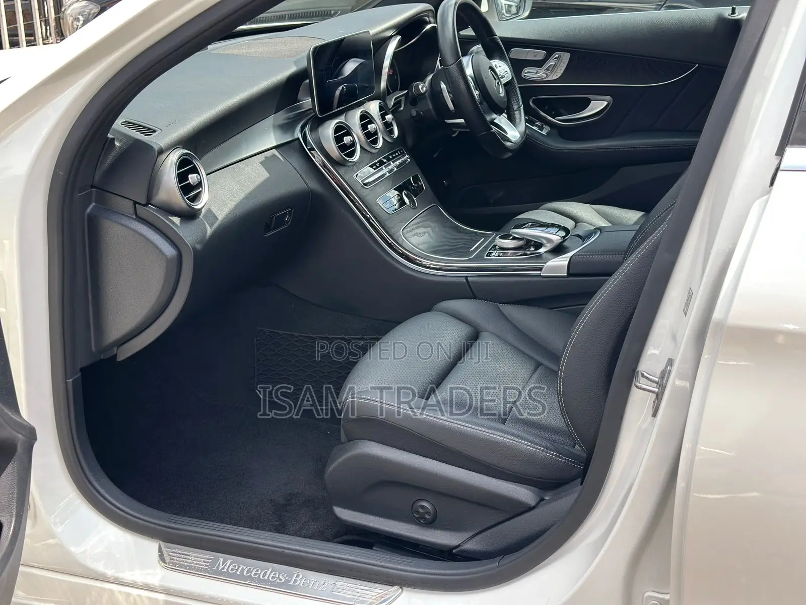 Mercedes-Benz C200 2019 White