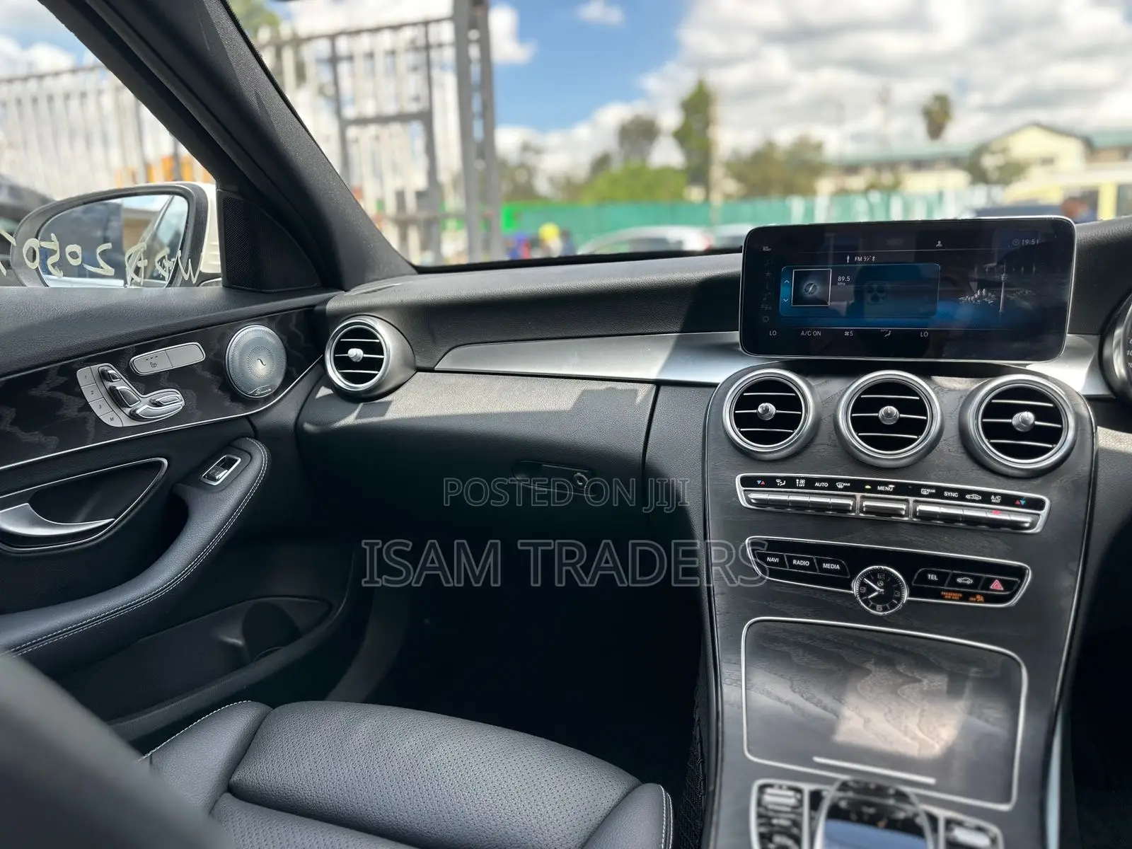 Mercedes-Benz C200 2019 White
