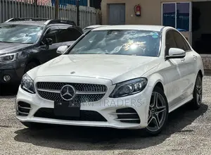 Mercedes-Benz C200 2019 White