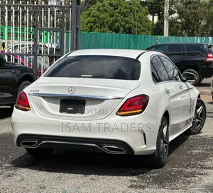 Mercedes-Benz C200 2019 White