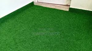 25mm Laundry Area, Soft on Feet , Green Artificial Grass Carpet