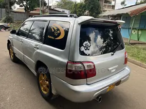 Subaru Forester 2004 Silver