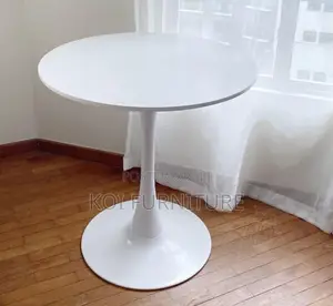 Coffee Table; Maerckel Round Marble Coffee Table