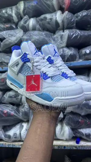Air Jordan 4