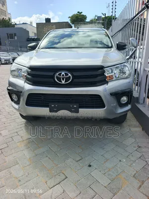 Toyota Hilux 2019 Gray
