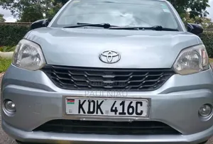 Toyota Passo 2017 Silver