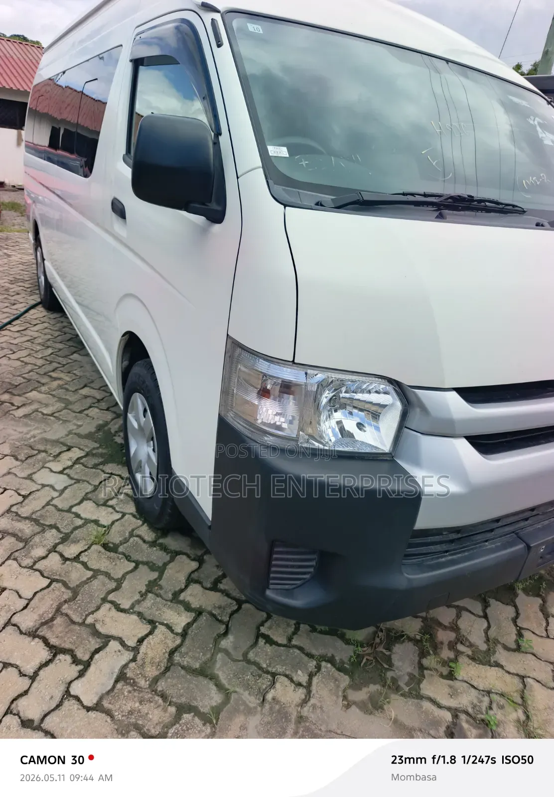 Toyota HiAce 2019 White