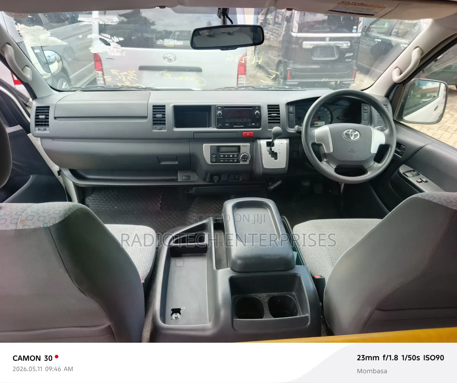 Toyota HiAce 2019 White