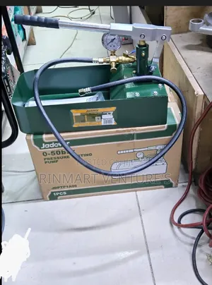 Jadever Manual Pressure Testing Pump