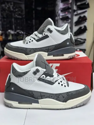 Air Jordan 3 Retro Kaws Sneakers