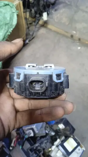 Hybrid Approaching Speaker Module(Avas)