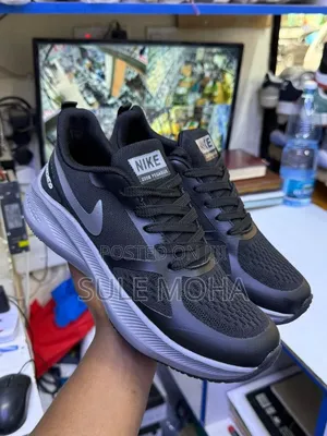 Nike Zoomes Shoes