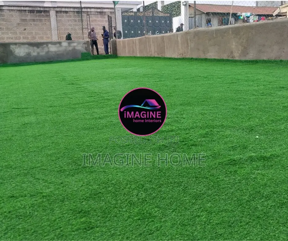 Roll With Green Turf Carpet