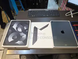 Apple iPad Air 64 GB Gray
