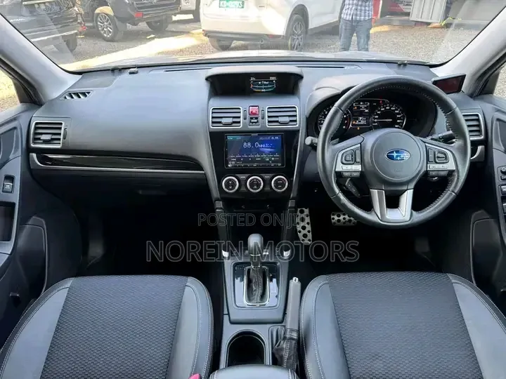 Subaru Forester 2.0XT Premium AWD 2018 Silver