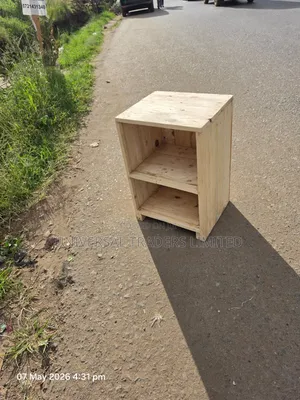 Side Bed Table- Strong Natural Pallet Bedside Table