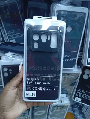 Silicone Protective Cover Designed for the Xiaomi Mi 11 Ultra