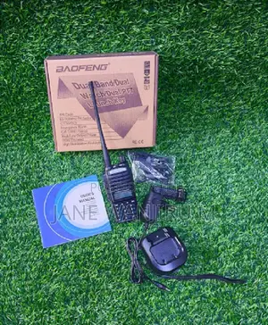 Baofeng Uv-82 Fm Radio Flashlight Walkie Talkie
