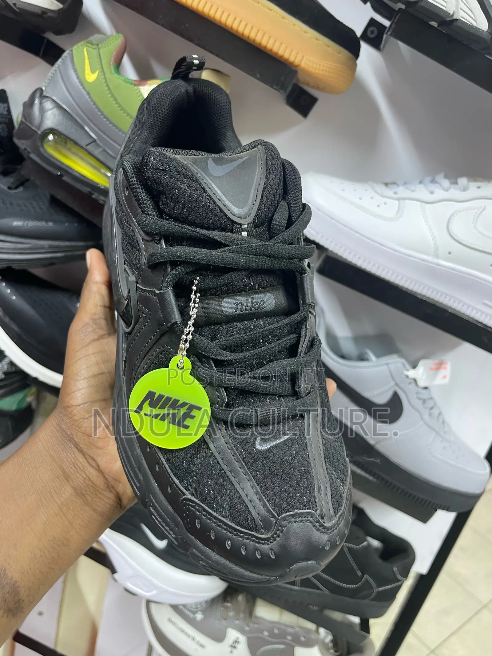 Nike P-7000