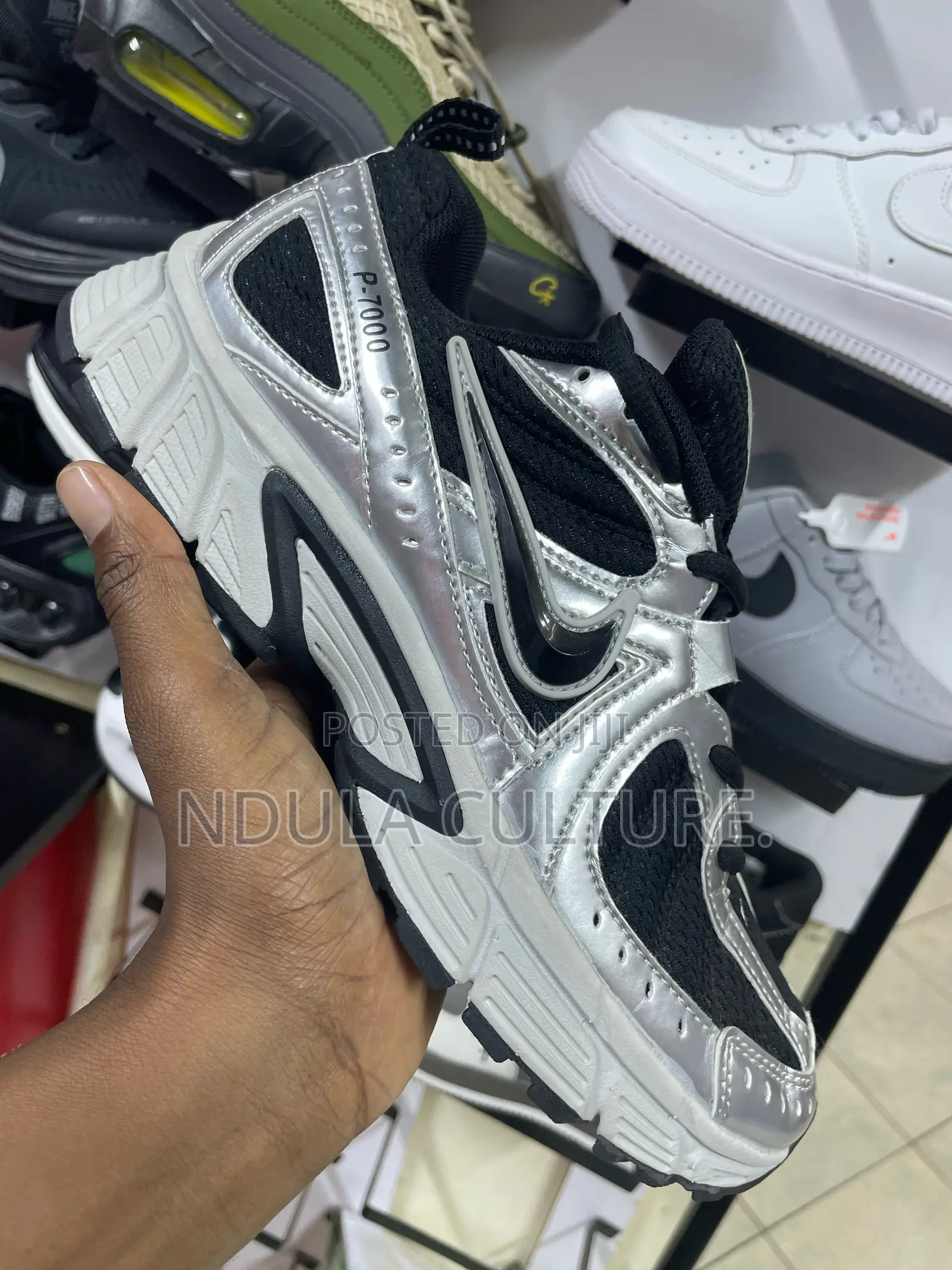 Nike P-7000
