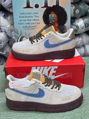 Nike Airforce One Low Love and Peace Sneakers
