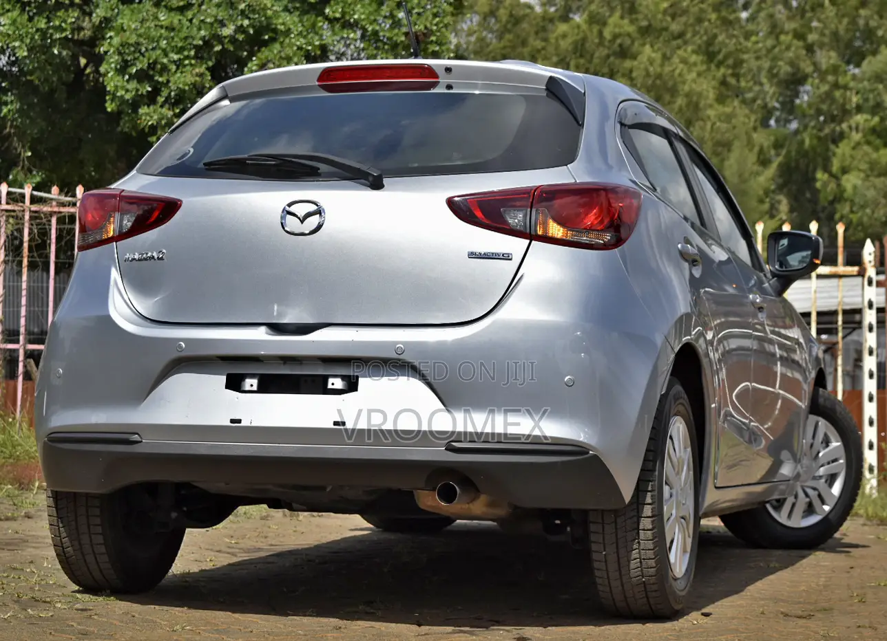 Mazda 2 2020 Silver