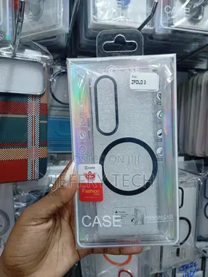 Magnetic Transparent Case Designed for the Samsung Galaxy Z Fold 3