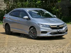Honda Grace 2018 Silver