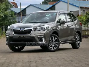 Subaru Forester Premium AWD 2019 Gray