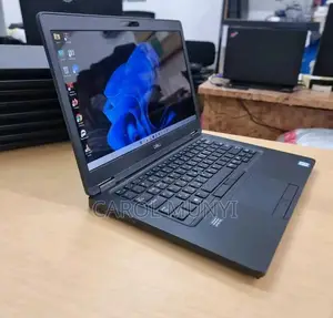 Laptop Dell Precision 5470 8GB Intel Core i5 SSD 256GB
