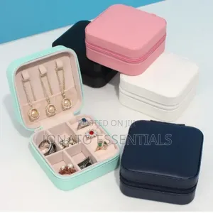Portable Mini Travel Jewelry Box Organizer Case for Rings Earrings