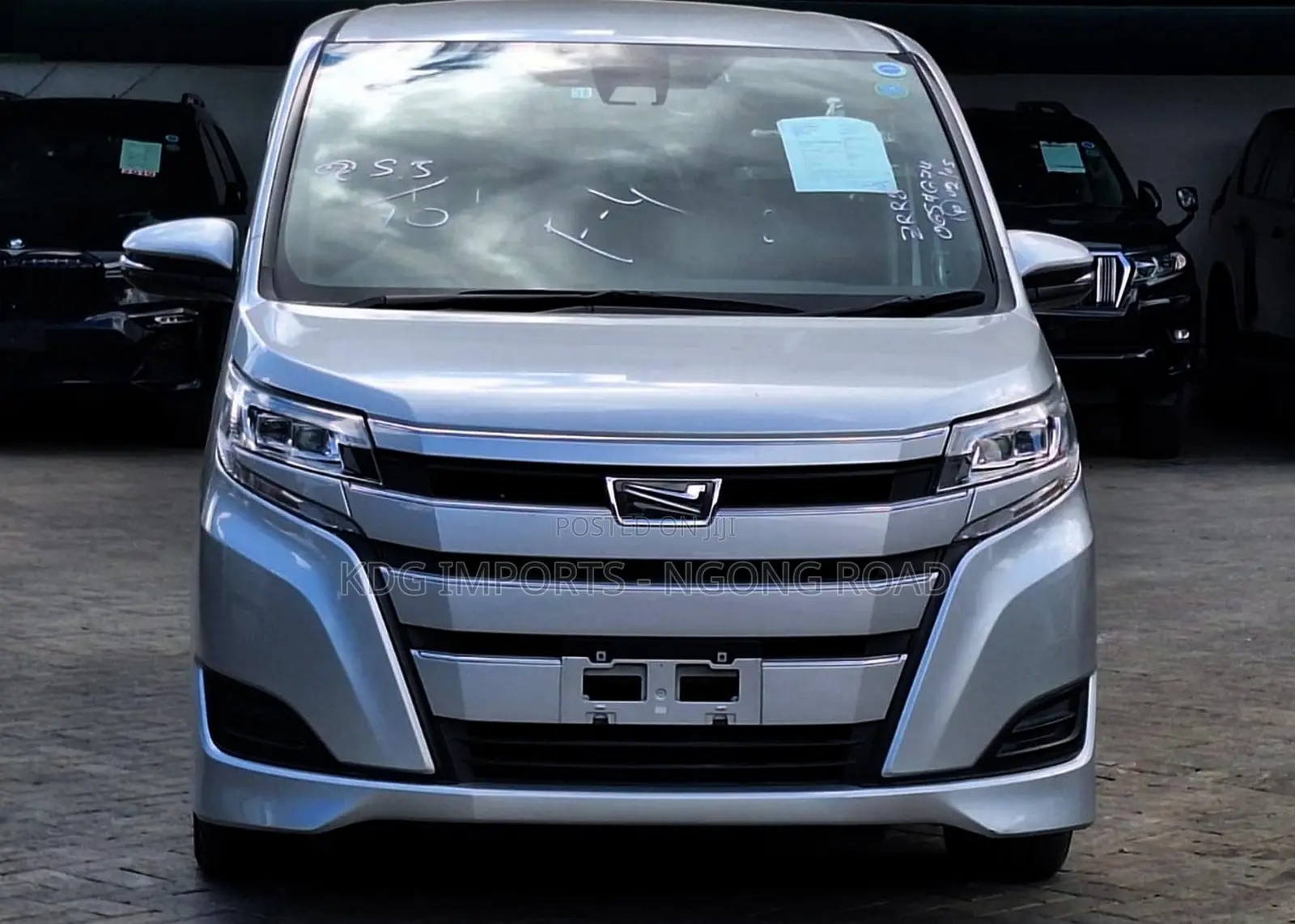 Toyota Noah 2020 Silver