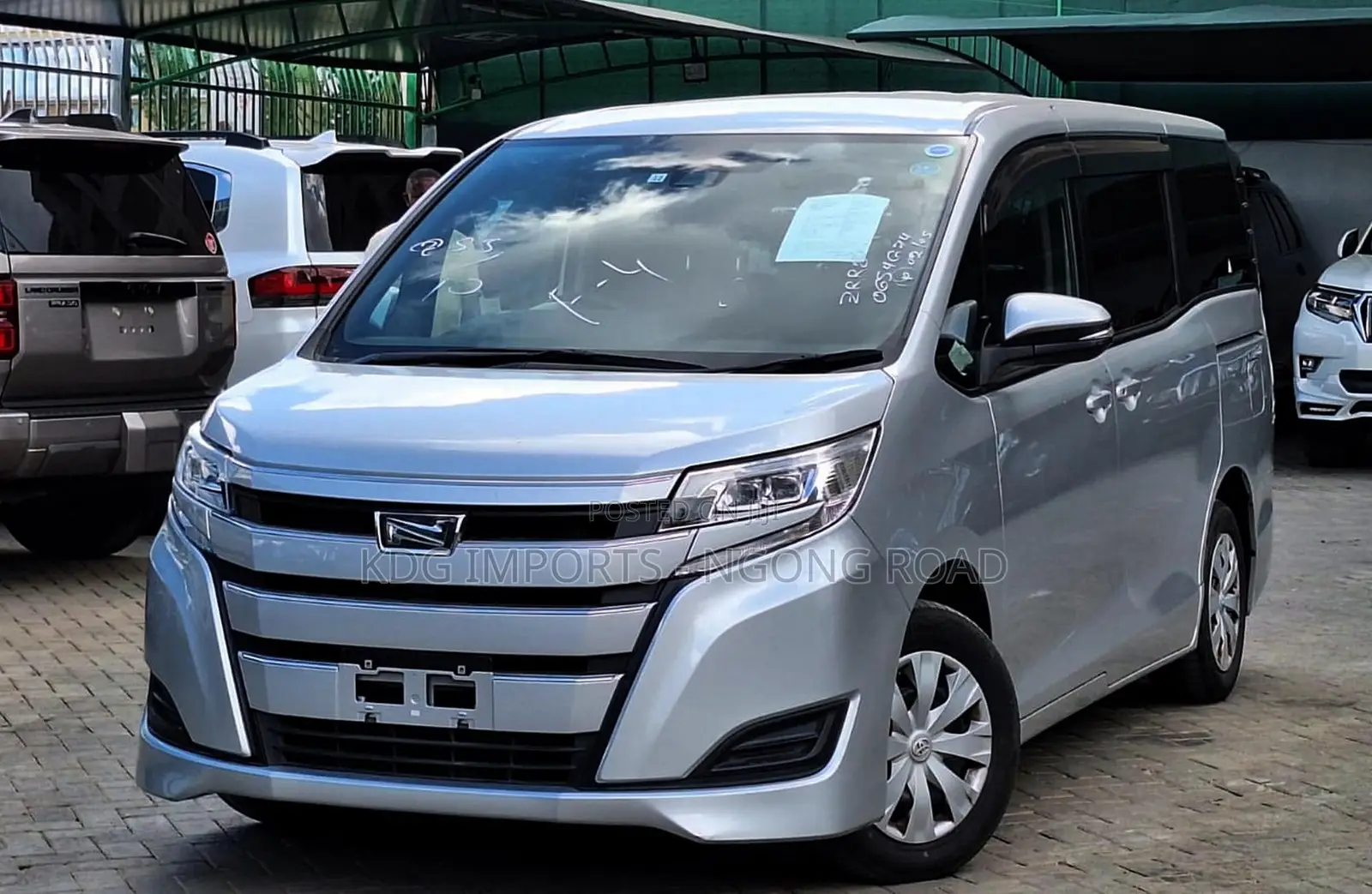 Toyota Noah 2020 Silver