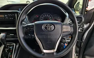 Toyota Noah 2020 Silver