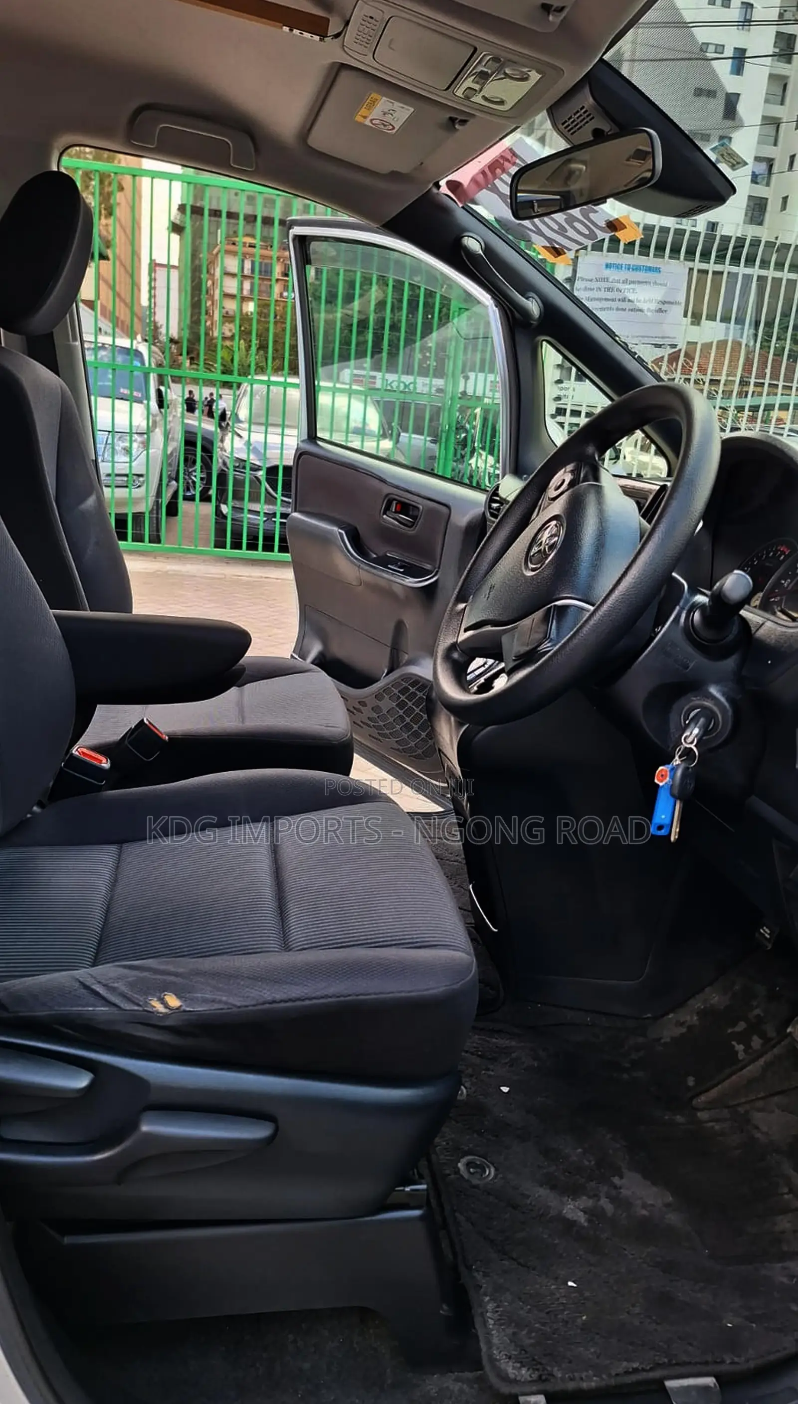 Toyota Noah 2020 Silver