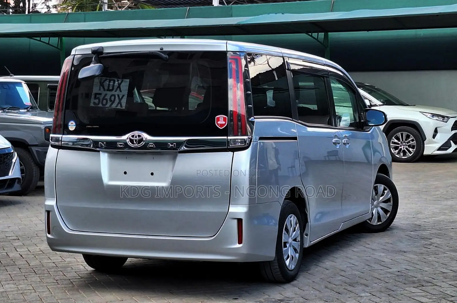 Toyota Noah 2020 Silver