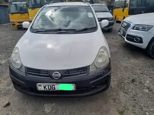 Nissan Advan 2015 White
