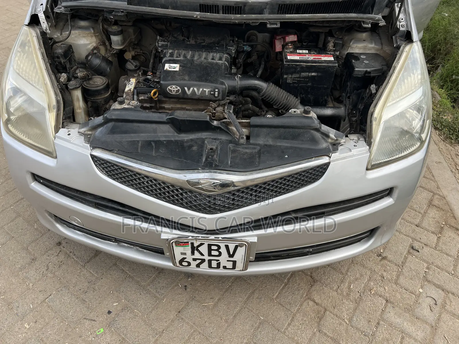 Toyota Ractis 2006 Silver