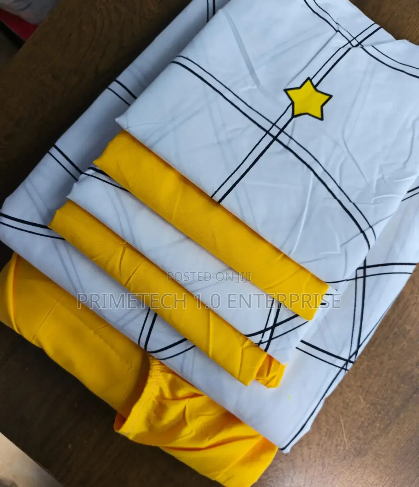 2pcs Bedsheets 4pcs Pillow Cases Set