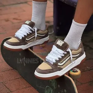 Vans Hylane Og White Black Sneakers – Classic Skate Style