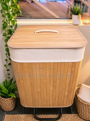 Large Capacity Bamboo Laundry Basket With Flip Lid