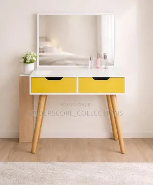 Minimalist Dressing Room Table