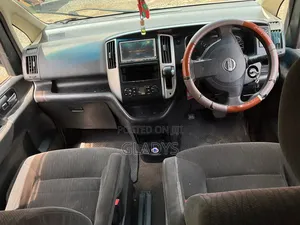 Nissan Serena 2008 Silver