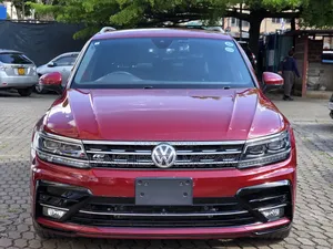 Volkswagen Tiguan 2018 Red